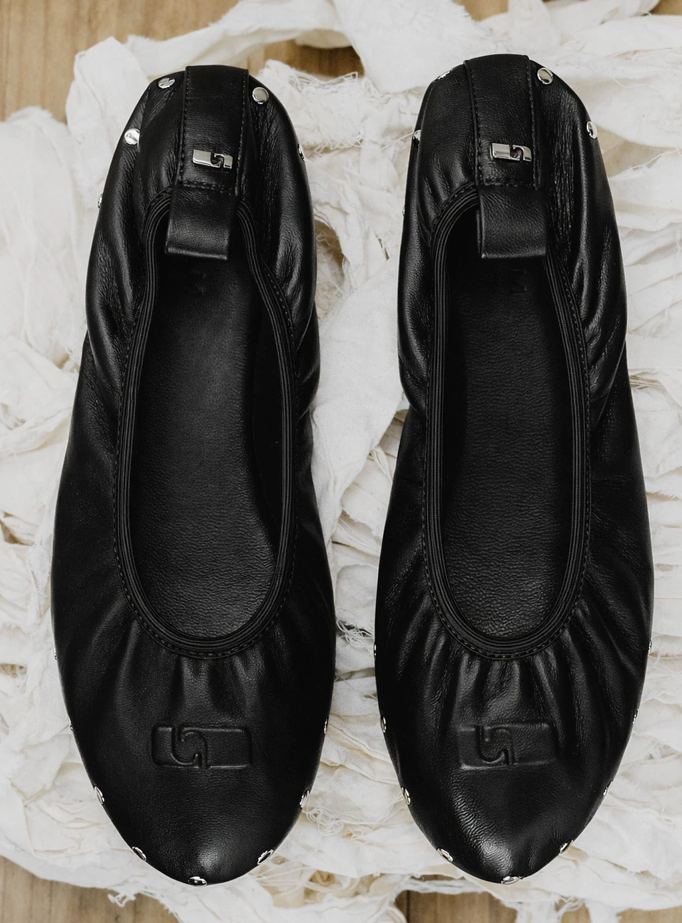PLIÉ BLACK STUDS BALLERINA - Image 3